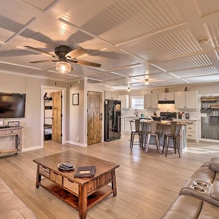 Lakefront Greers Ferry Cabin With Covered Boat Slip! Fairfield Bay المظهر الخارجي الصورة