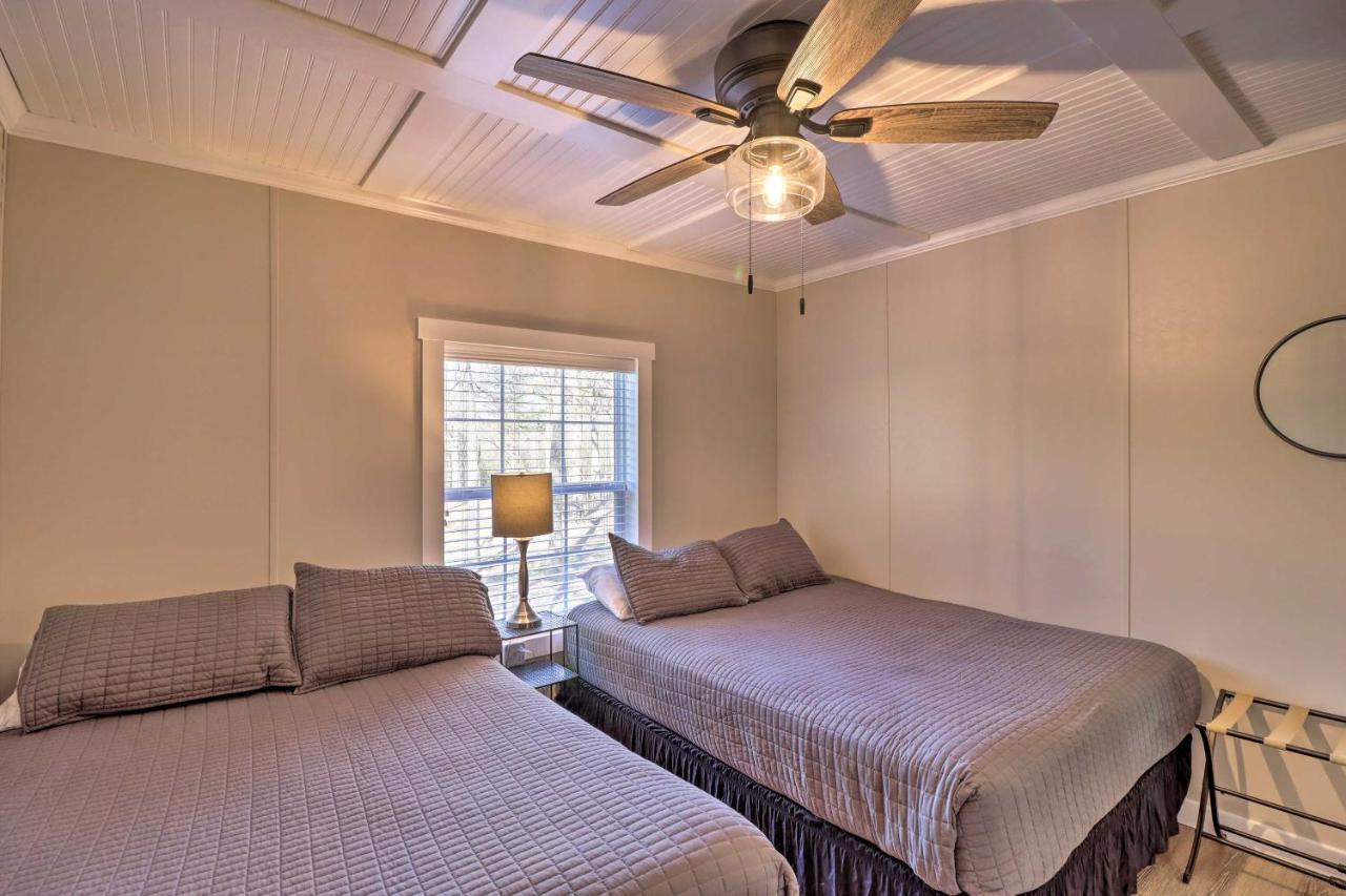 Lakefront Greers Ferry Cabin With Covered Boat Slip! Fairfield Bay المظهر الخارجي الصورة