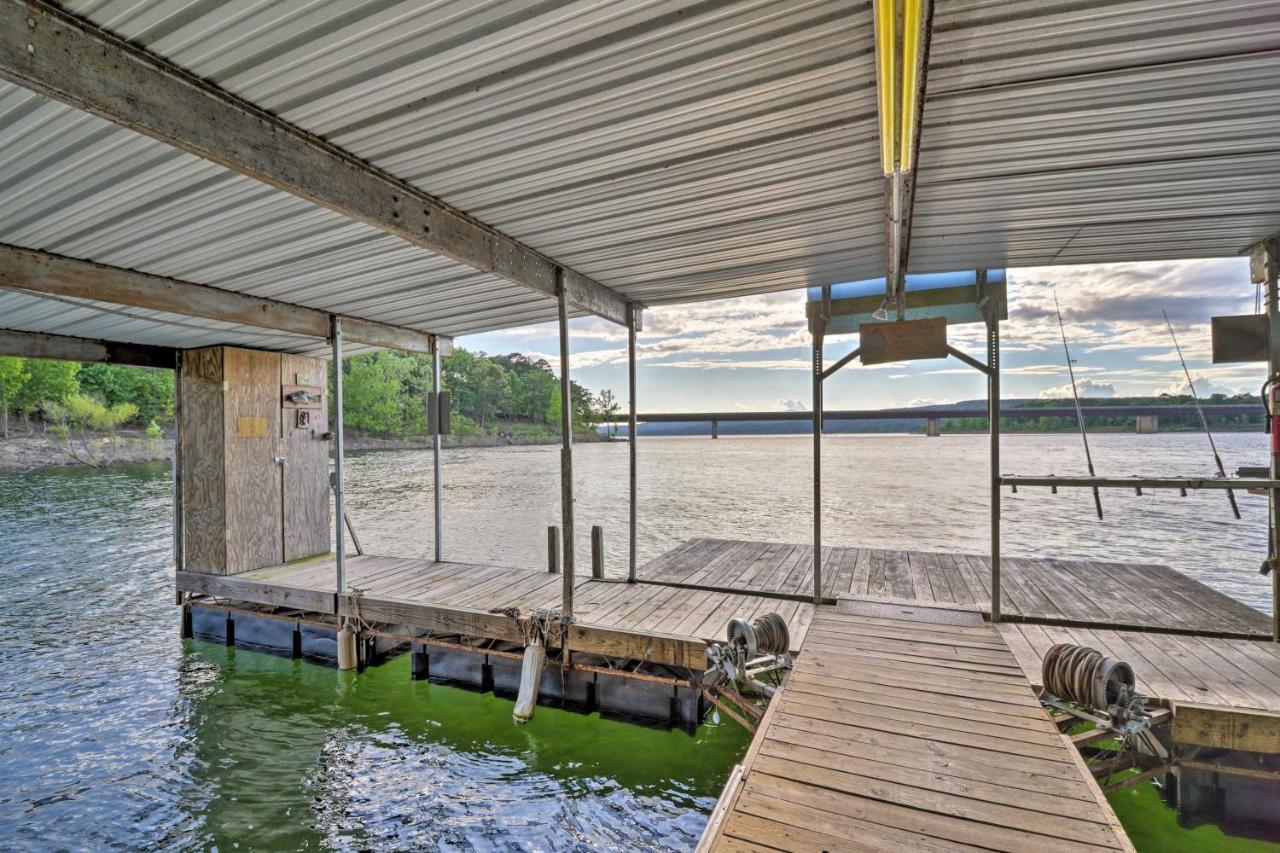 Lakefront Greers Ferry Cabin With Covered Boat Slip! Fairfield Bay المظهر الخارجي الصورة
